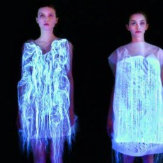 Robes en tissu photoluminescent